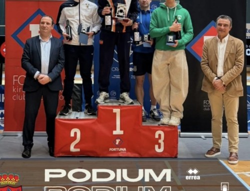 Hugo Bajracharya sur le podium à San Sébastian