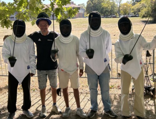 Les étudiants s&rsquo;initient au sabre